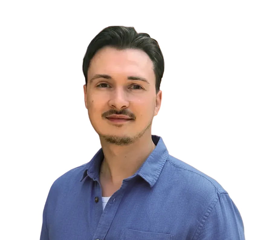 Ezra, medical illustrator and designer at Biotic Artlab